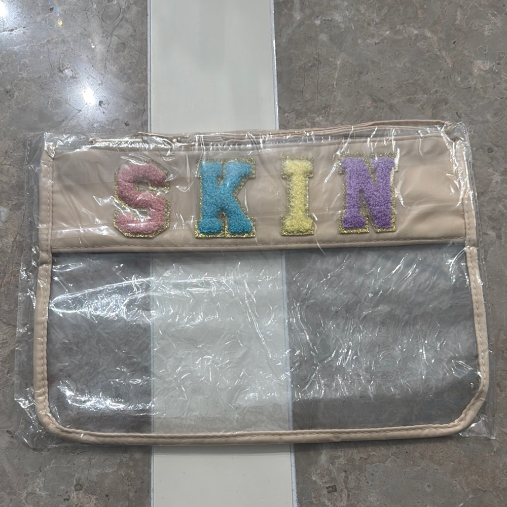 Travel pouch